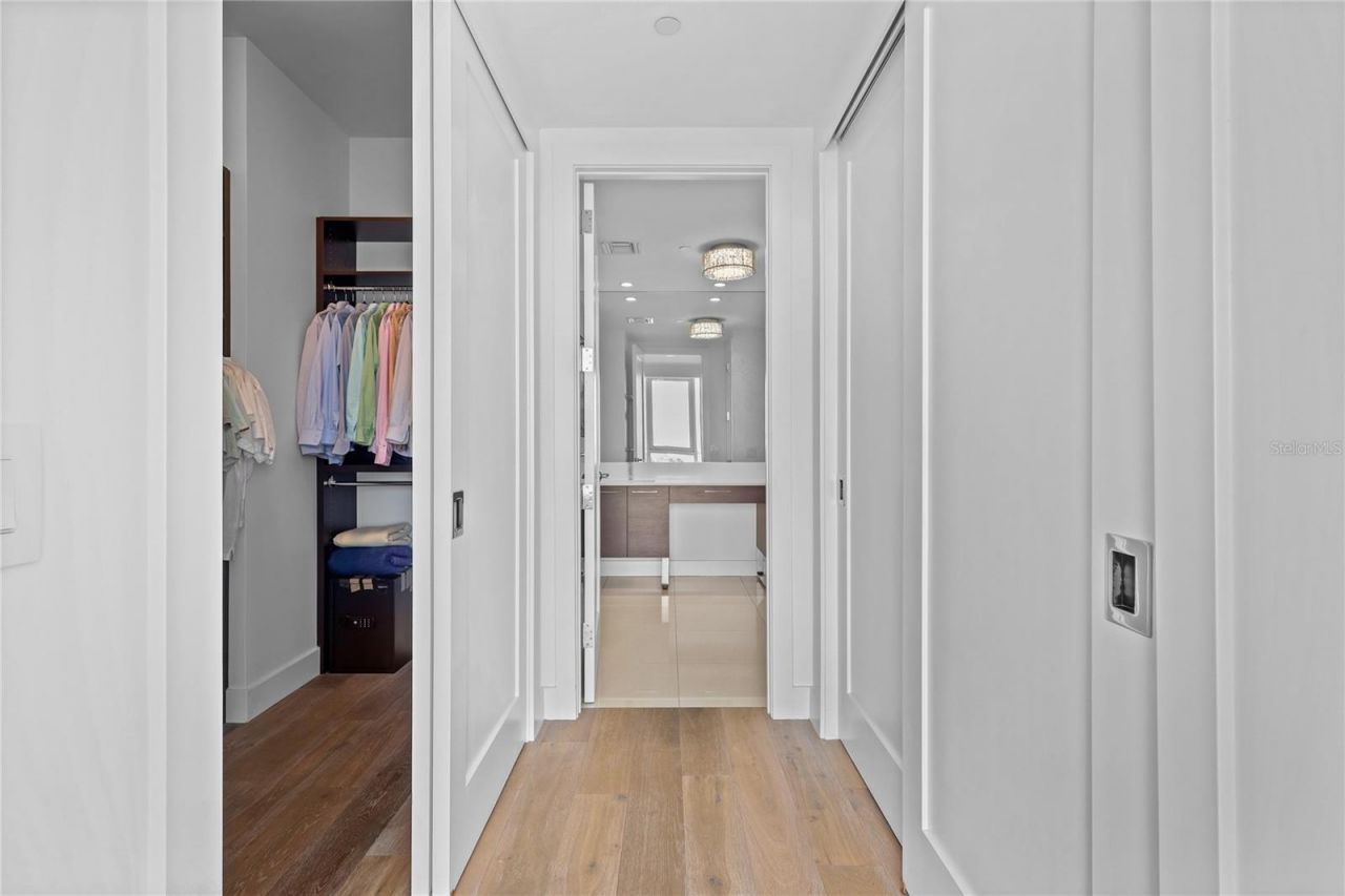 1155 N Gulfstream Avenue, Unit 306, Sarasota, FL 34236 Photo