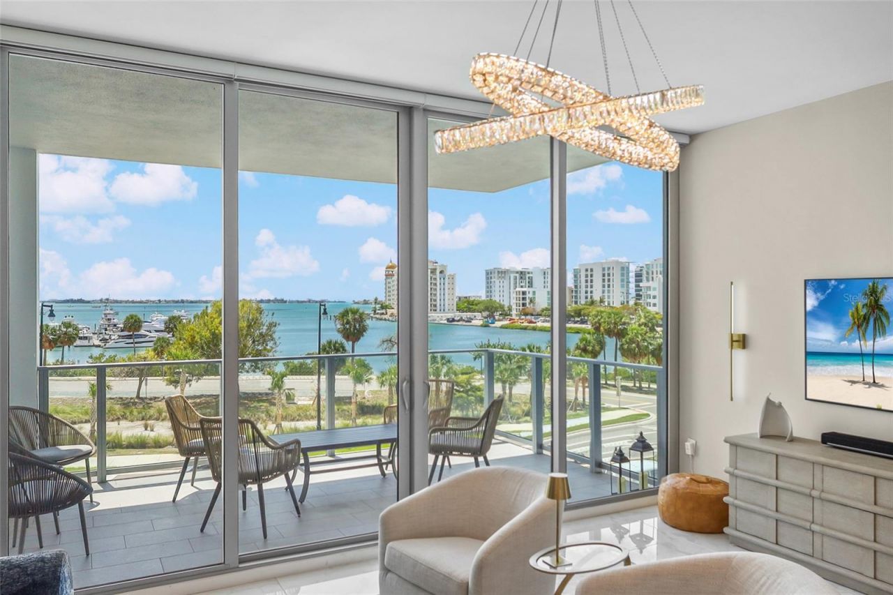 1155 N Gulfstream Avenue, Unit 306, Sarasota, FL 34236 Photo