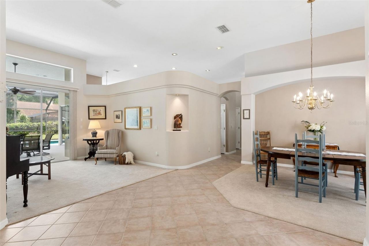 3865 Winding Lake Circle, Orlando, FL 32835 Photo