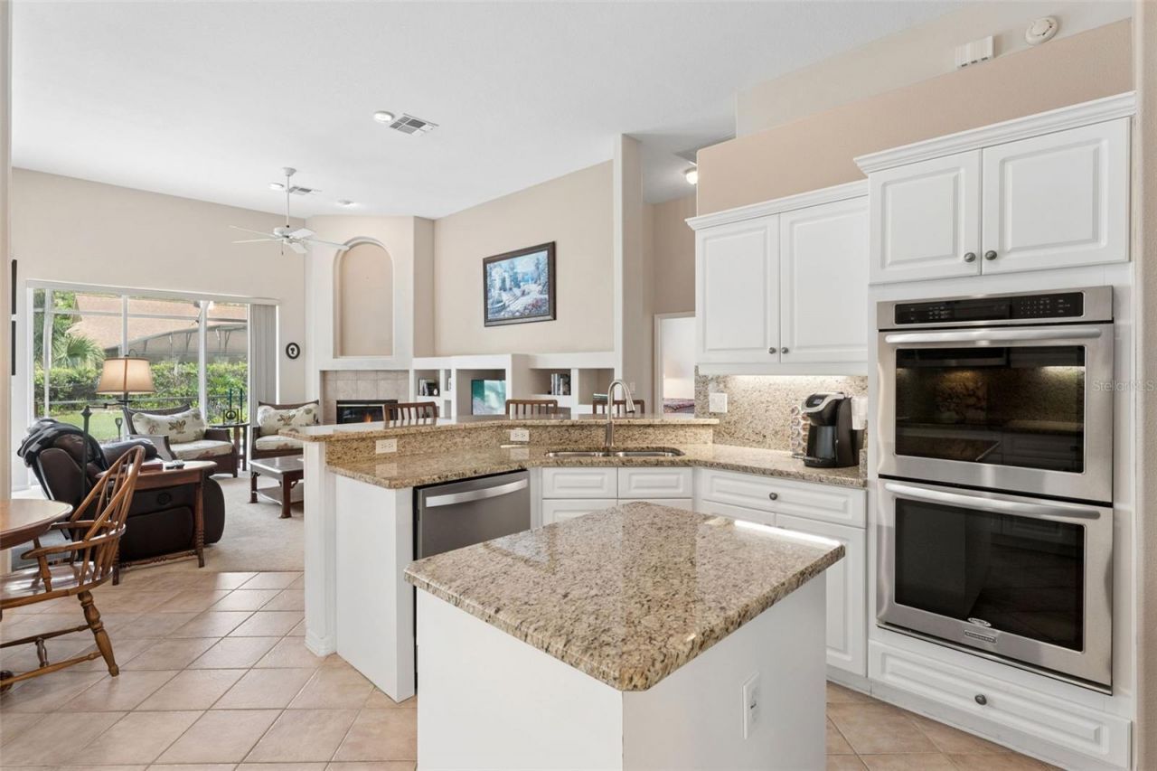 3865 Winding Lake Circle, Orlando, FL 32835 Photo