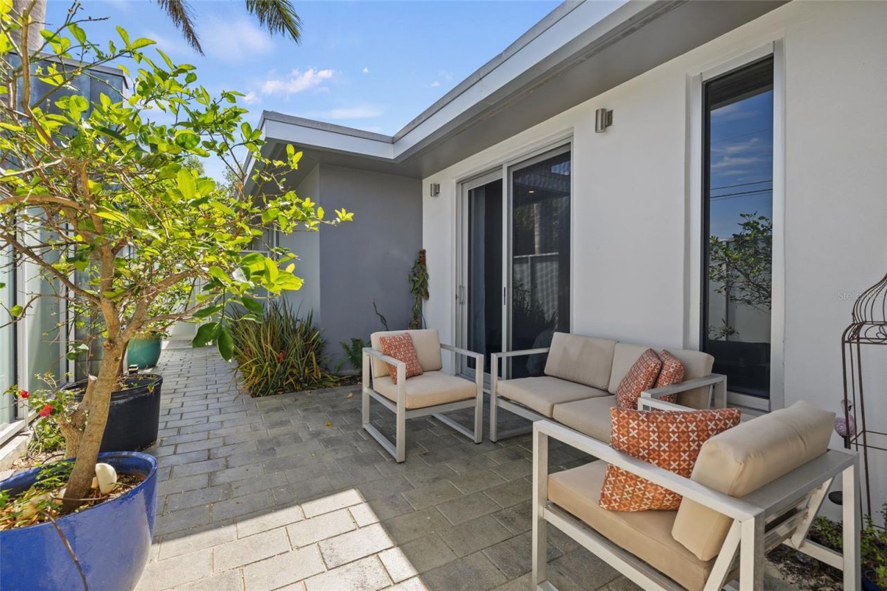 360 26th Avenue Se, Saint Petersburg, FL 33705 Photo