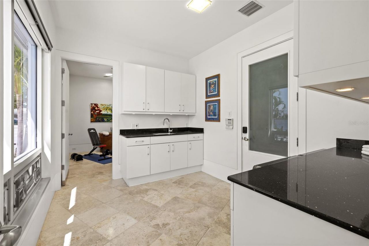 360 26th Avenue Se, Saint Petersburg, FL 33705 Photo