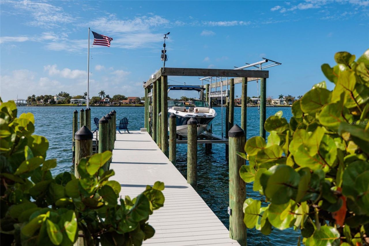 360 26th Avenue Se, Saint Petersburg, FL 33705 Photo