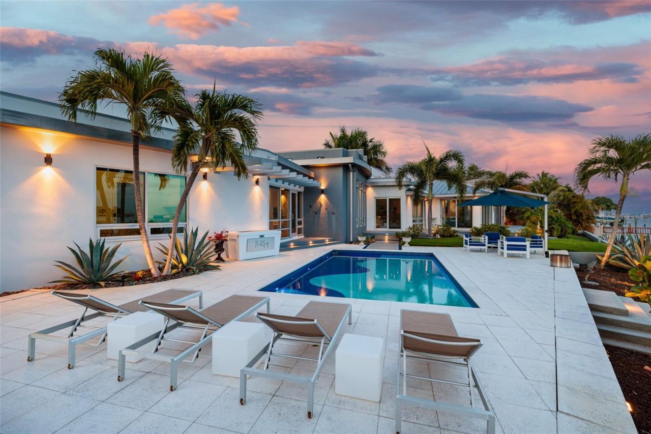 360 26th Avenue Se, Saint Petersburg, FL 33705 Photo