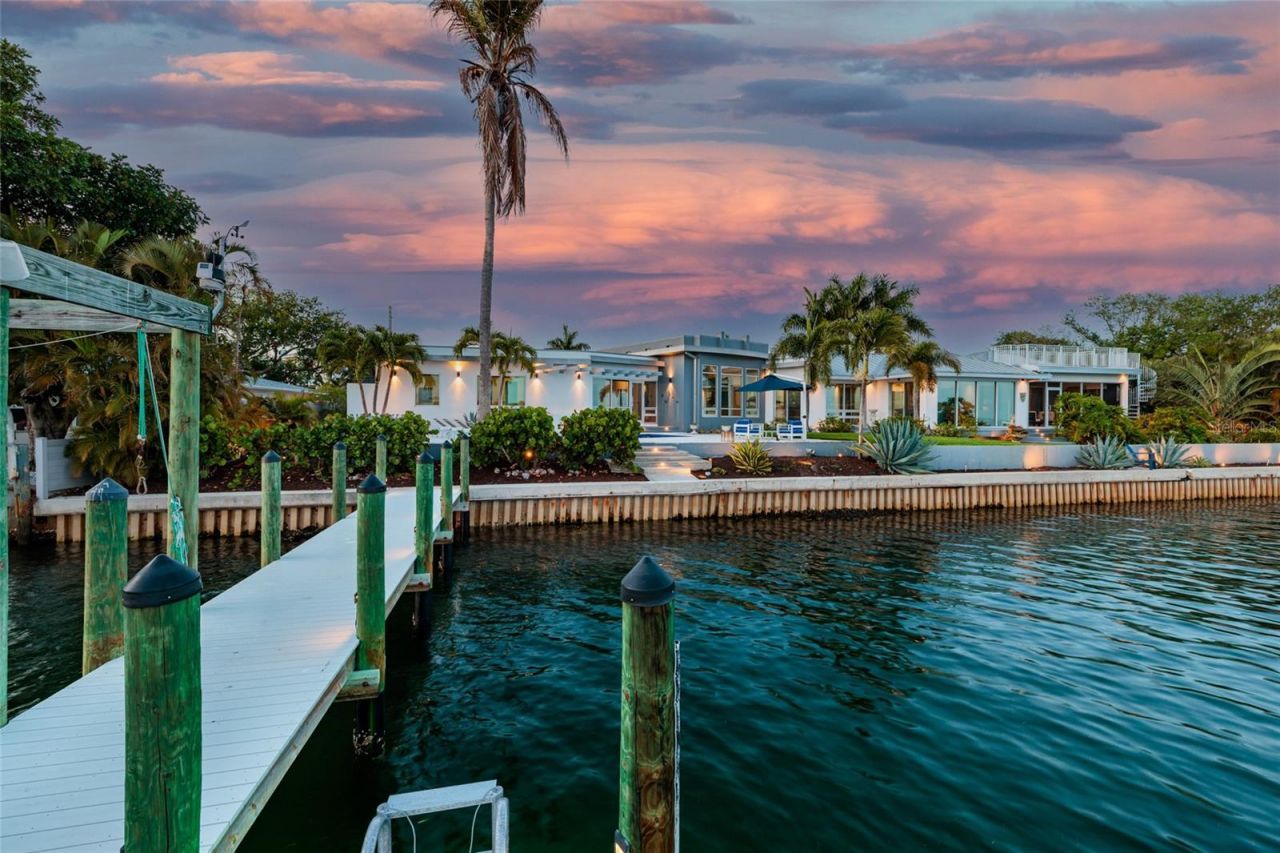 360 26th Avenue Se, Saint Petersburg, FL 33705 Photo