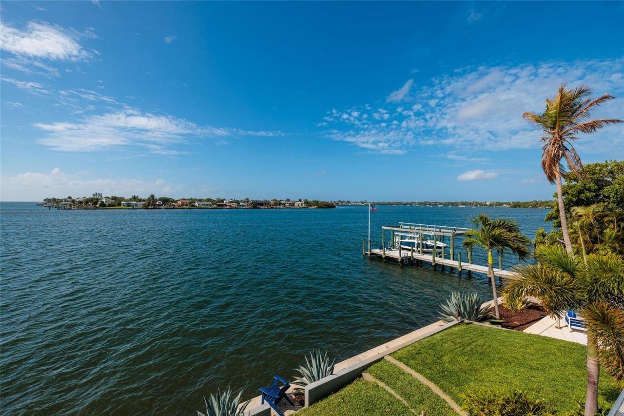 360 26th Avenue Se, Saint Petersburg, FL 33705 Photo