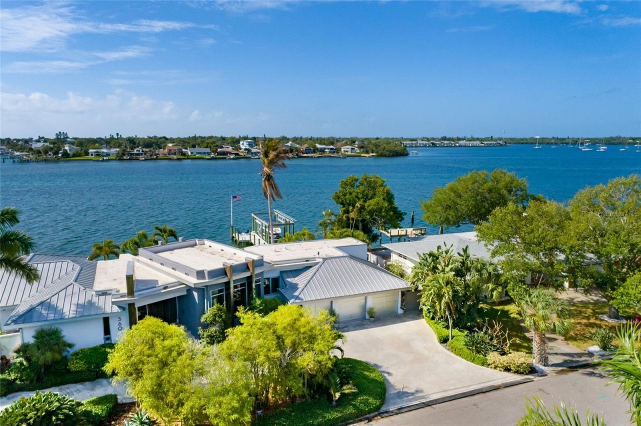 360 26th Avenue Se, Saint Petersburg, FL 33705 Photo