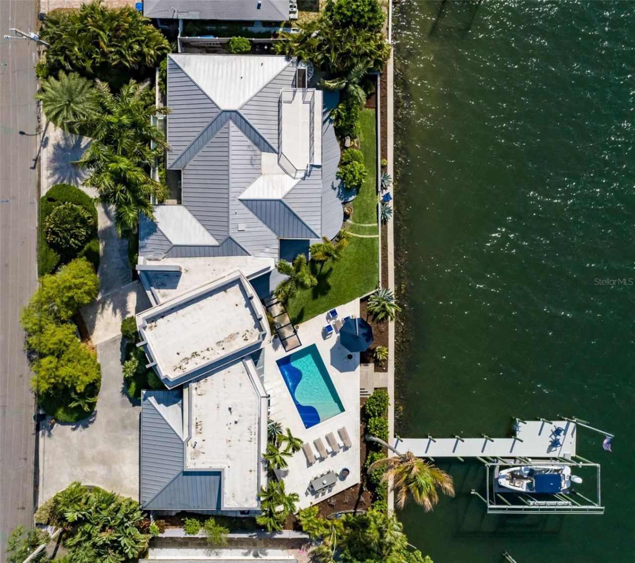 360 26th Avenue Se, Saint Petersburg, FL 33705 Photo