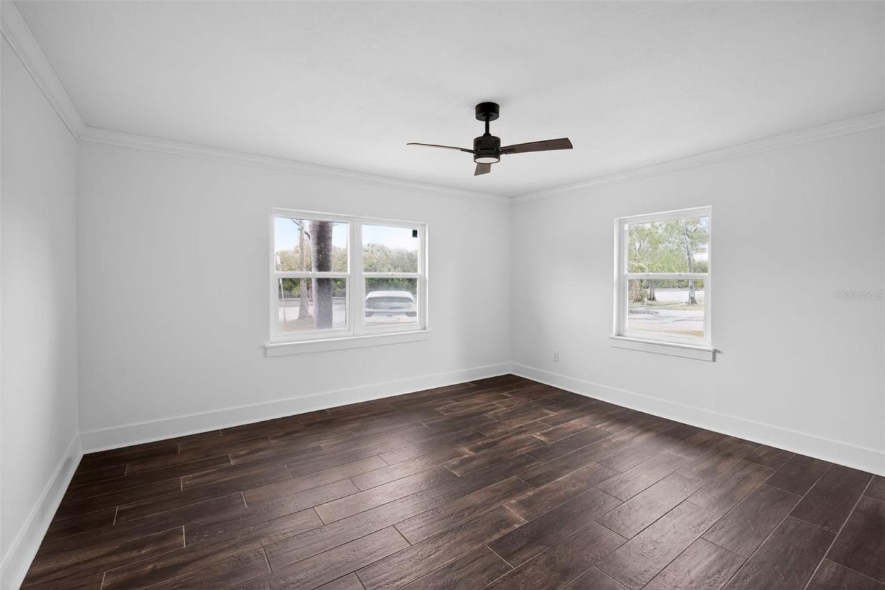 8301 Riverside Drive Ne, Saint Petersburg, FL 33702 Photo