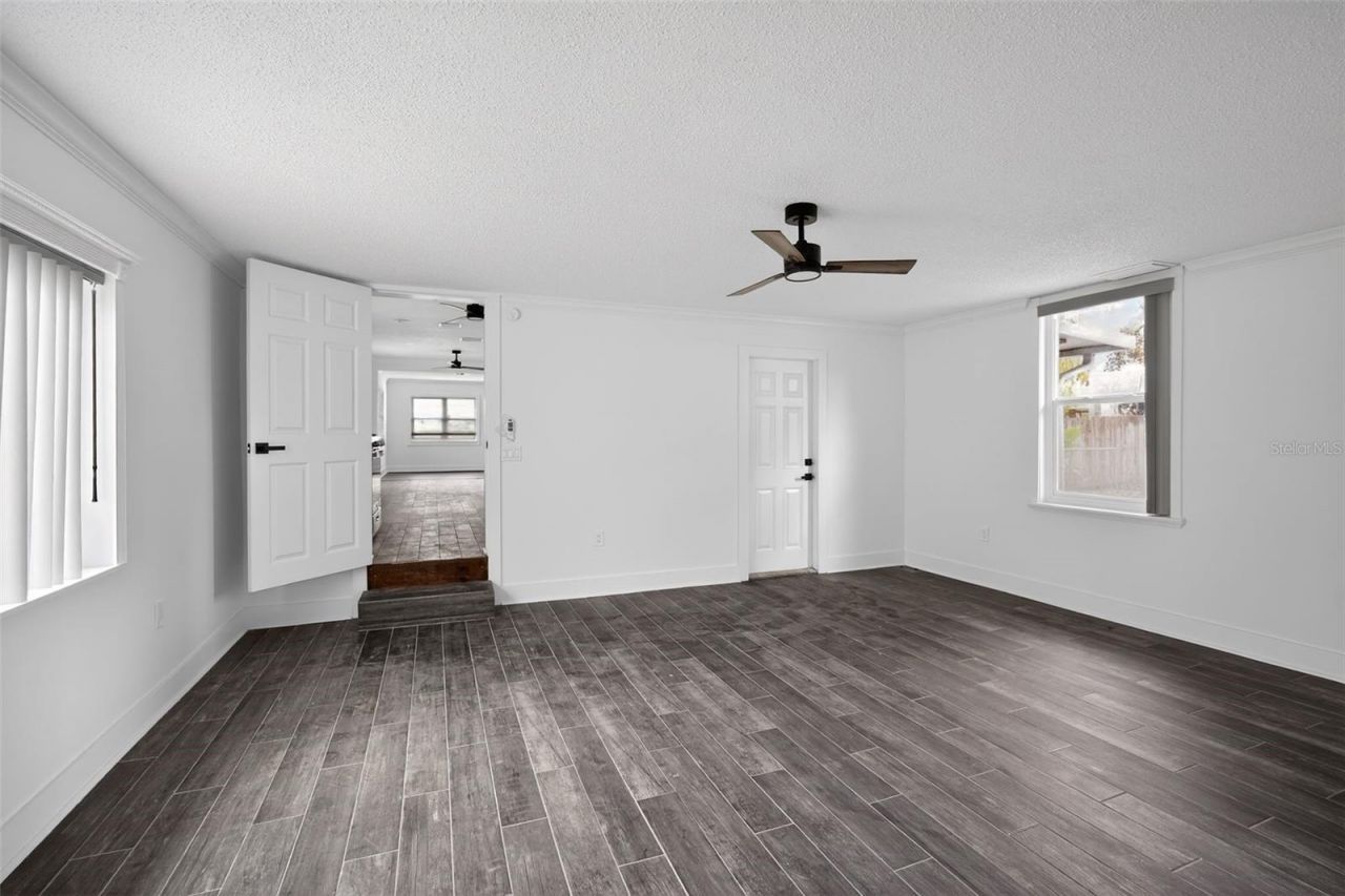 8301 Riverside Drive Ne, Saint Petersburg, FL 33702 Photo