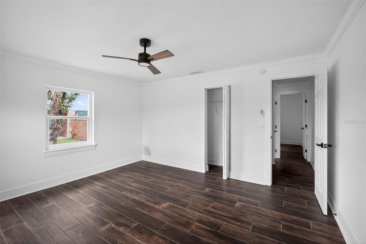 8301 Riverside Drive Ne, Saint Petersburg, FL 33702 Photo
