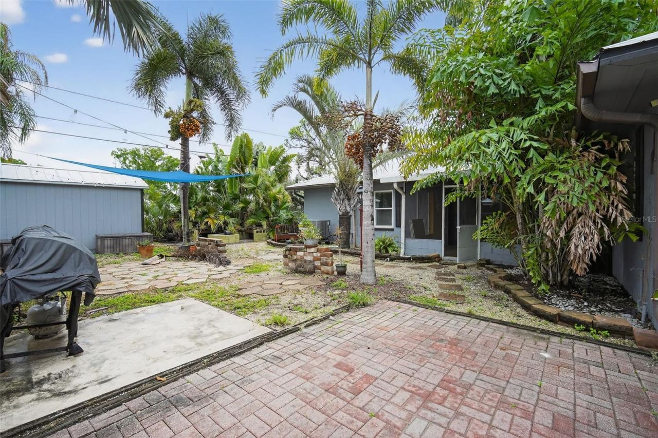 8301 Riverside Drive Ne, Saint Petersburg, FL 33702 Photo