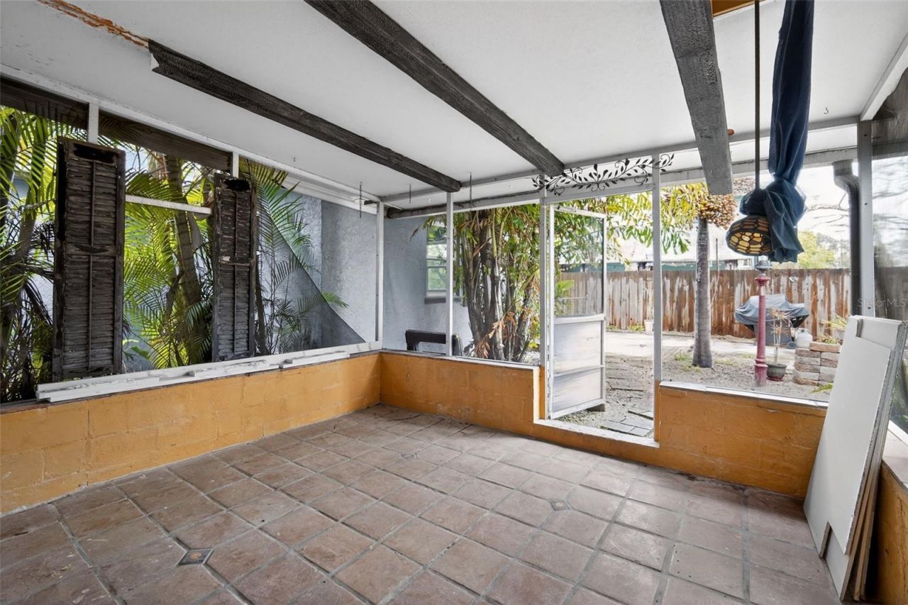 8301 Riverside Drive Ne, Saint Petersburg, FL 33702 Photo