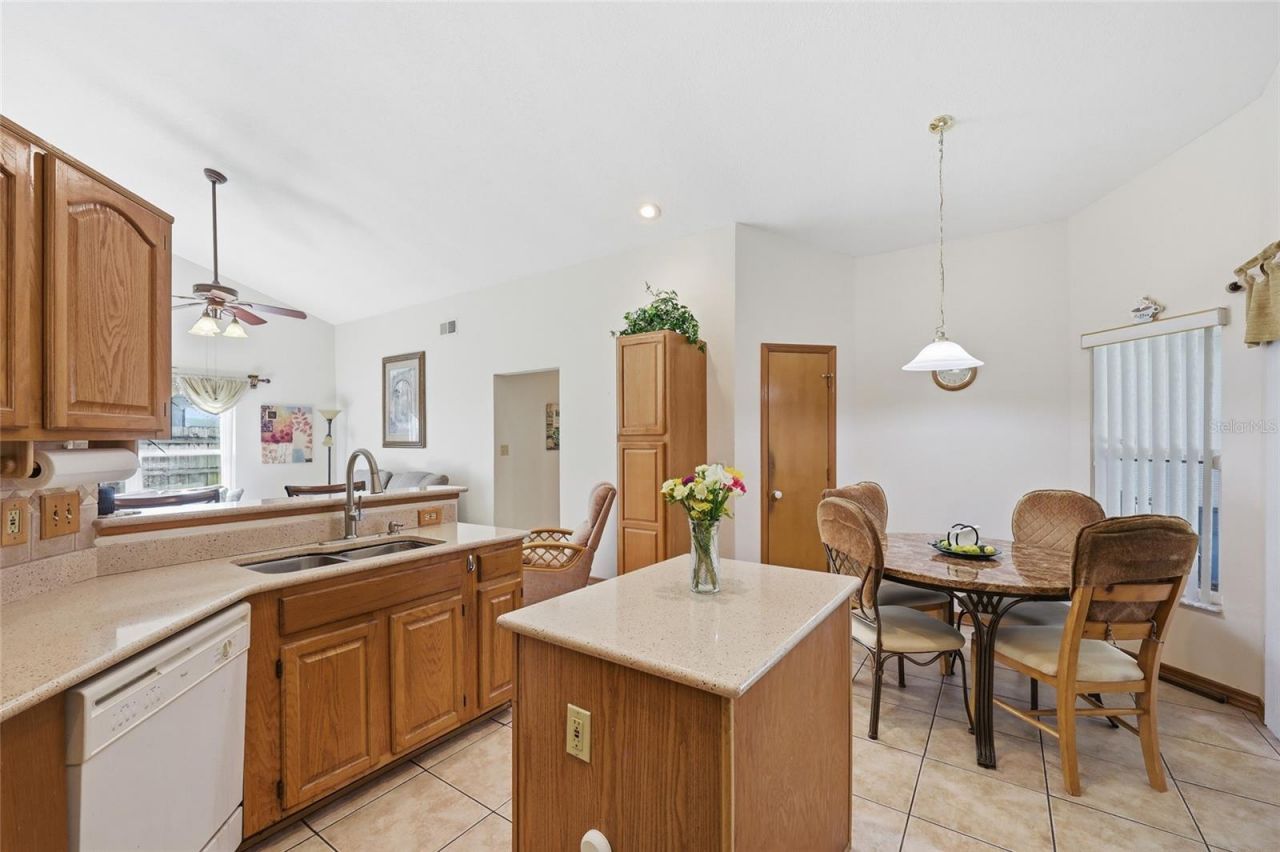 9516 Cullowhee Court , Orlando, FL 32817 Photo