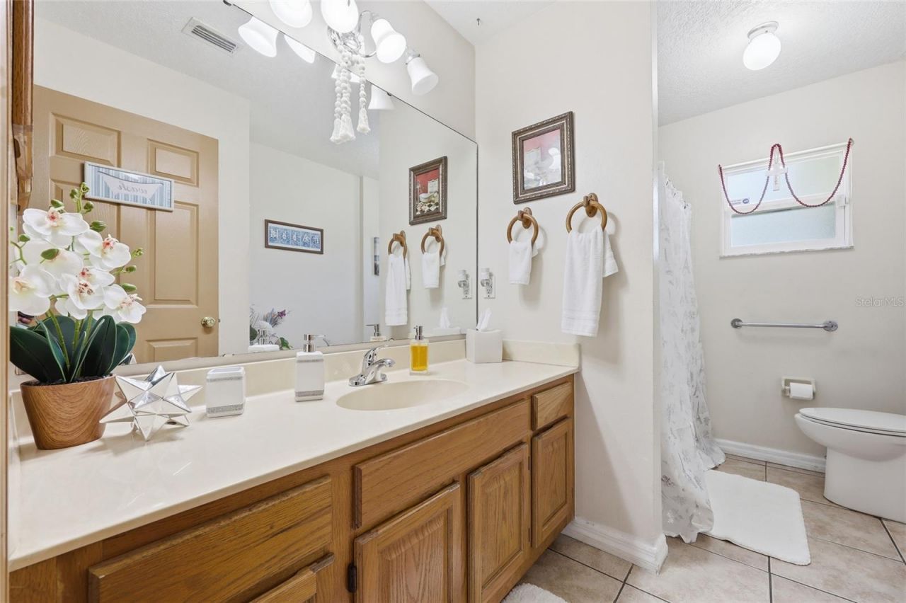 9516 Cullowhee Court , Orlando, FL 32817 Photo