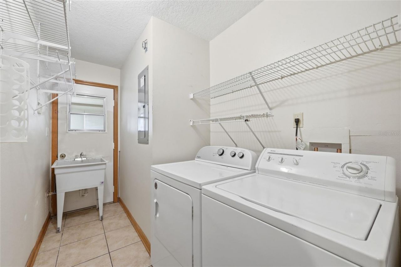 9516 Cullowhee Court , Orlando, FL 32817 Photo