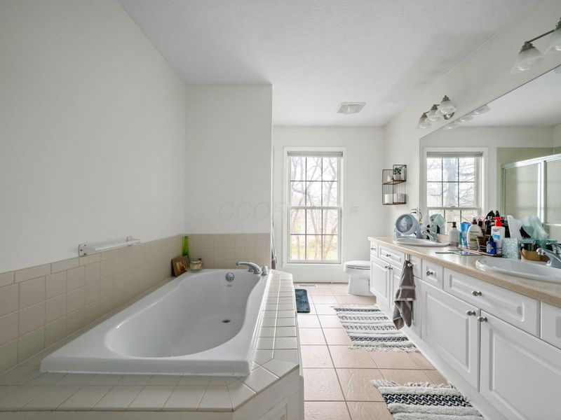 1183 Sanctuary Place, Unit 11, Columbus, OH 43230 Photo 12