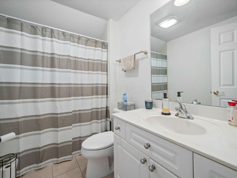 1183 Sanctuary Place, Unit 11, Columbus, OH 43230 Photo 18