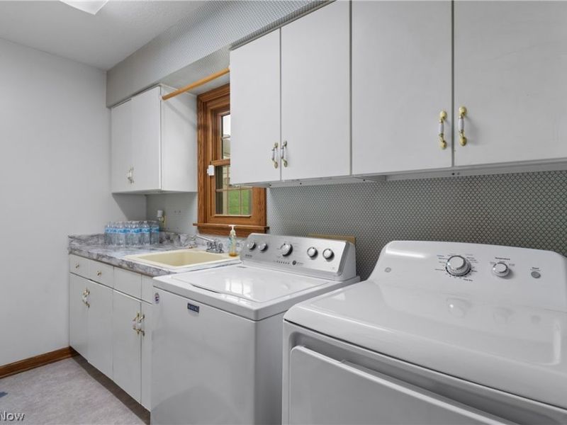 6373 Harbor Drive NW, Canton, OH 44718 Photo 16