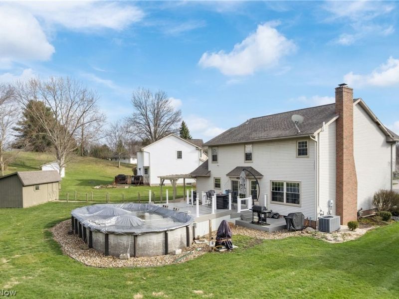 6373 Harbor Drive NW, Canton, OH 44718 Photo 2