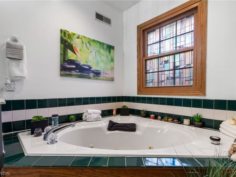 6373 Harbor Drive NW, Canton, OH 44718 Photo 22