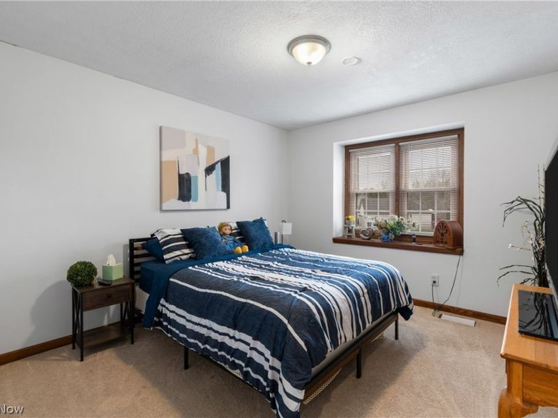 6373 Harbor Drive NW, Canton, OH 44718 Photo 25