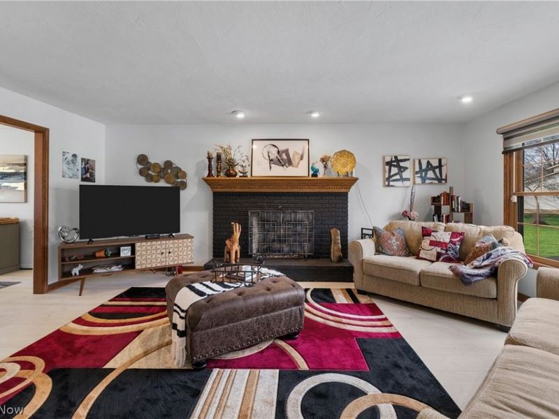 6373 Harbor Drive NW, Canton, OH 44718 Photo 6