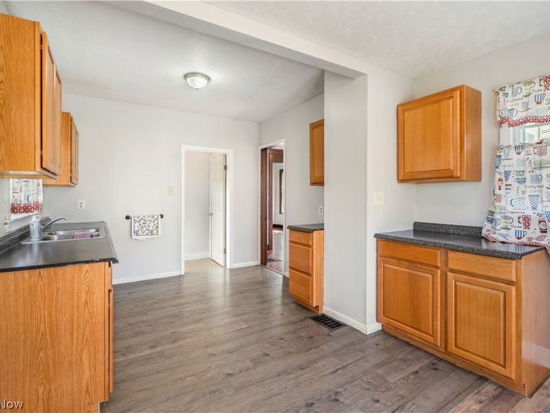 4303 Birchwood Avenue, Ashtabula, OH 44004 Photo 10