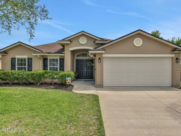 1521 LANTERN LIGHT Trail, Middleburg, FL 32068