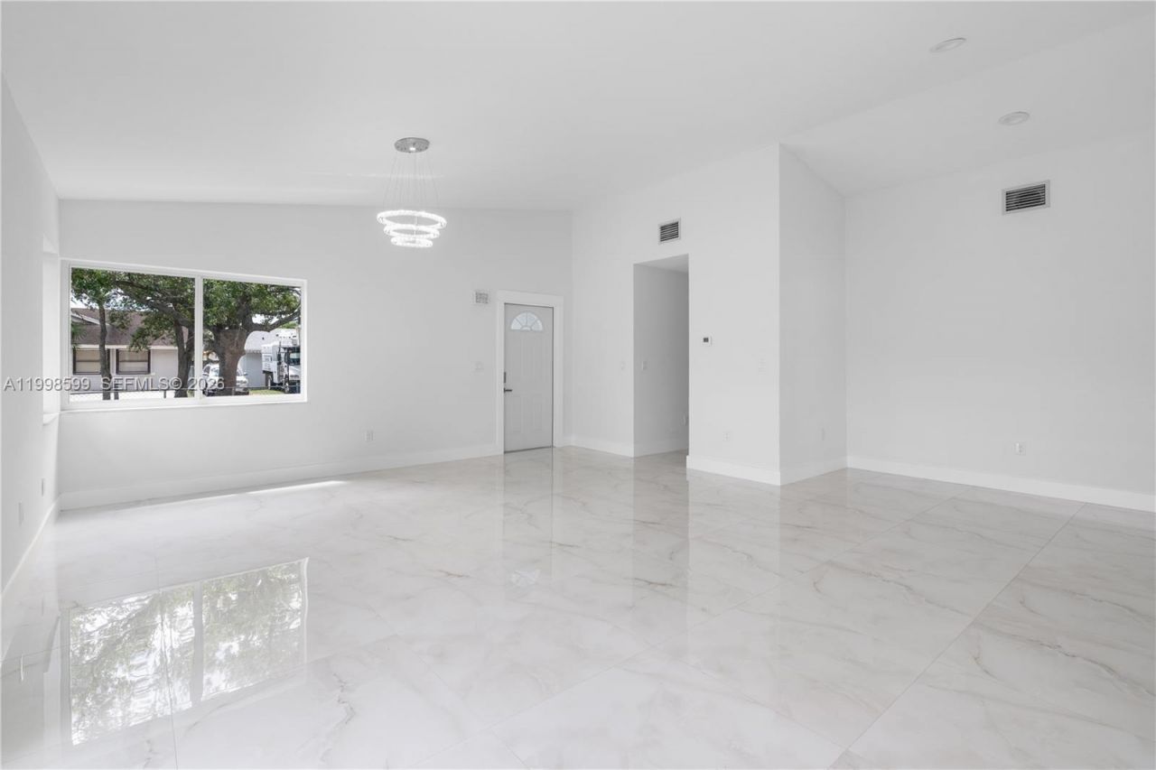 16345 SW 303rd St, Homestead, FL 33033 Photo
