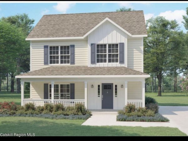 18 Russell Street, Saugerties, NY 12477