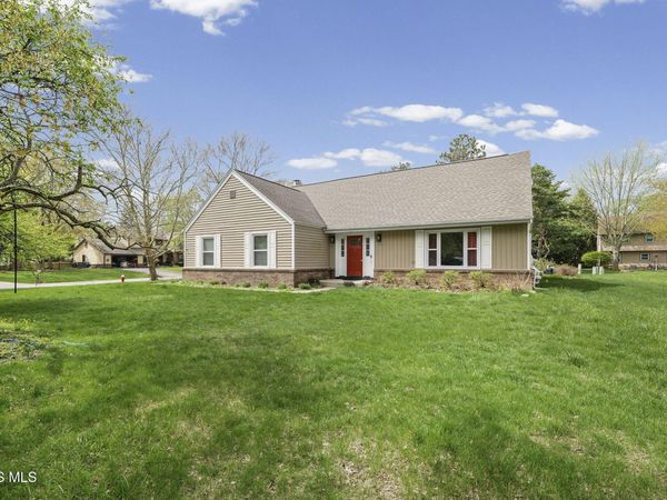 2174 Chadbury Lane, Toledo, OH 43614