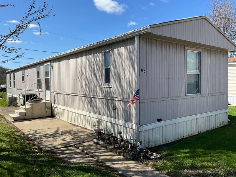 1660 E Main Street, Lancaster, OH 43130 Photo 1