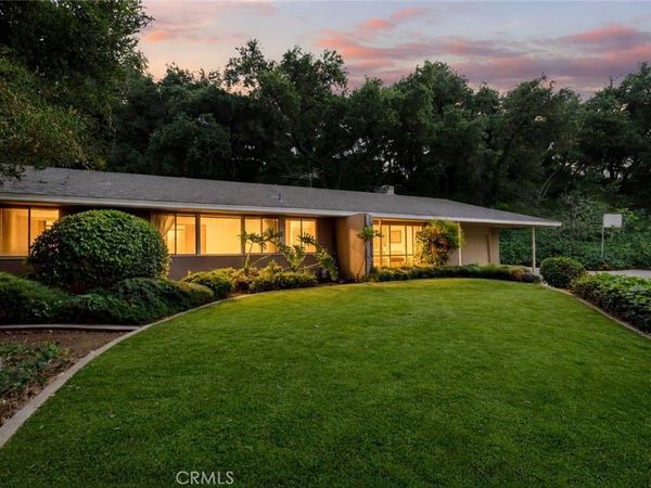 574 S Chaparro, Covina, CA 91724