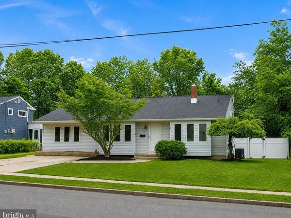 914 ASTON MARTIN DRIVE, LINDENWOLD, NJ 08021