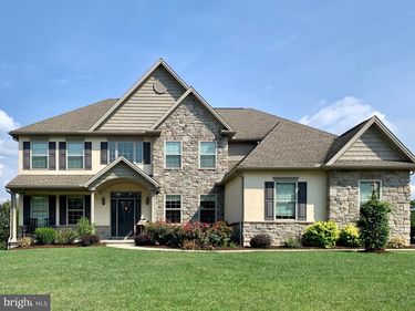 1405 SUMMIT WAY, MECHANICSBURG, PA 17050