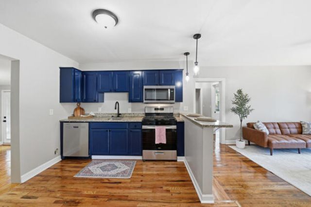 2217 Cambridge Avenue Photo 8