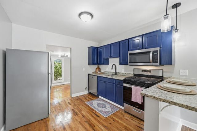 2217 Cambridge Avenue Photo 9