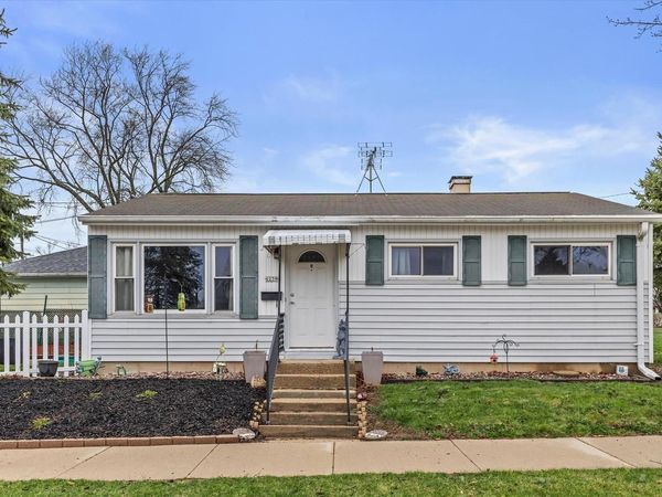 6239 S Kirkwood AVENUE, Cudahy, WI 53110