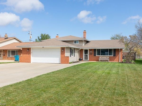 24798 Mitchell Drive , North Olmsted, OH 44070