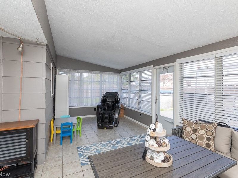 24798 Mitchell Drive , North Olmsted, OH 44070 Photo 11