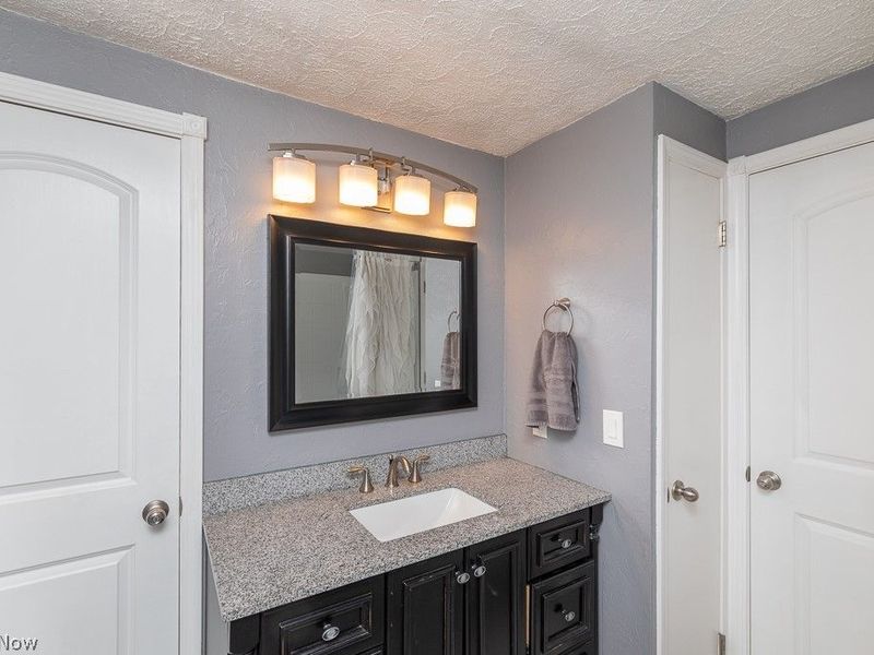 24798 Mitchell Drive , North Olmsted, OH 44070 Photo 27