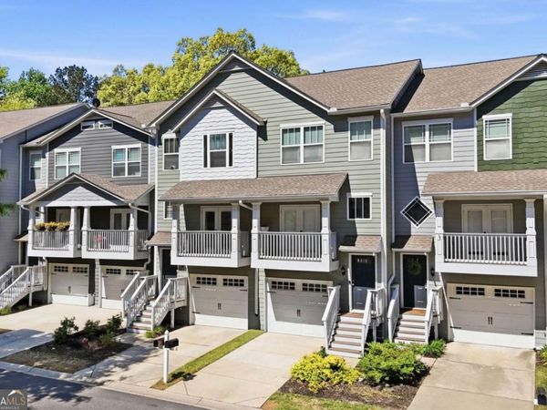 1129 Liberty Parkway NW, Atlanta, GA 30318