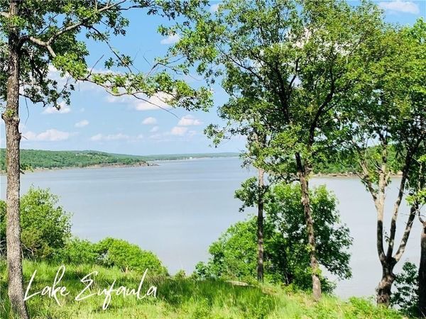 84 Patriot Pointe Lake, Eufaula, OK 74432