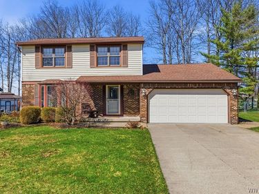 3662 Woodhaven Circle , Hamburg, NY 14075