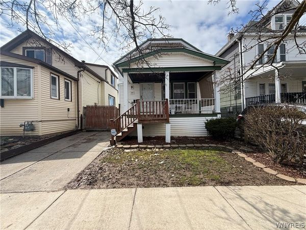 349 Riverside Avenue, Buffalo, NY 14207
