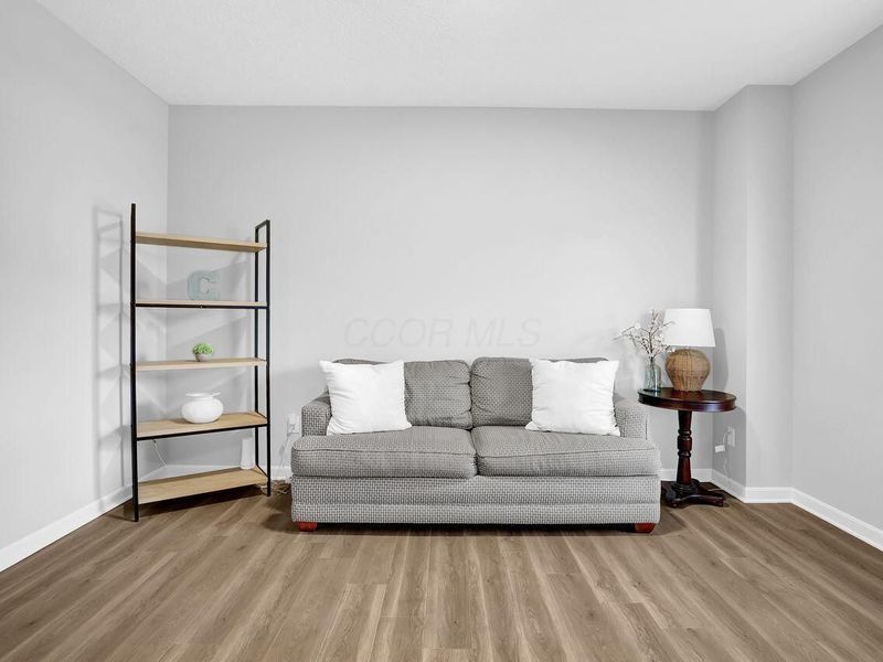 6886 Gelderland Drive, Hilliard, OH 43026 Photo 4