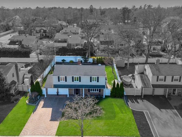 18 Lloyd Lane , Nesconset, NY 11767