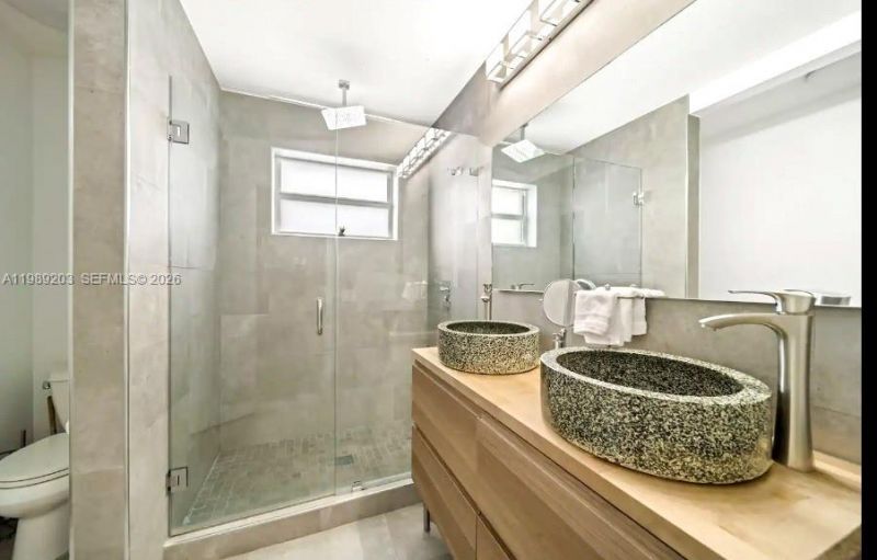 909 N 13th Ct , Hollywood, FL 33019 Photo