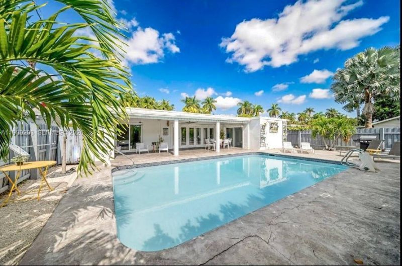 909 N 13th Ct , Hollywood, FL 33019 Photo